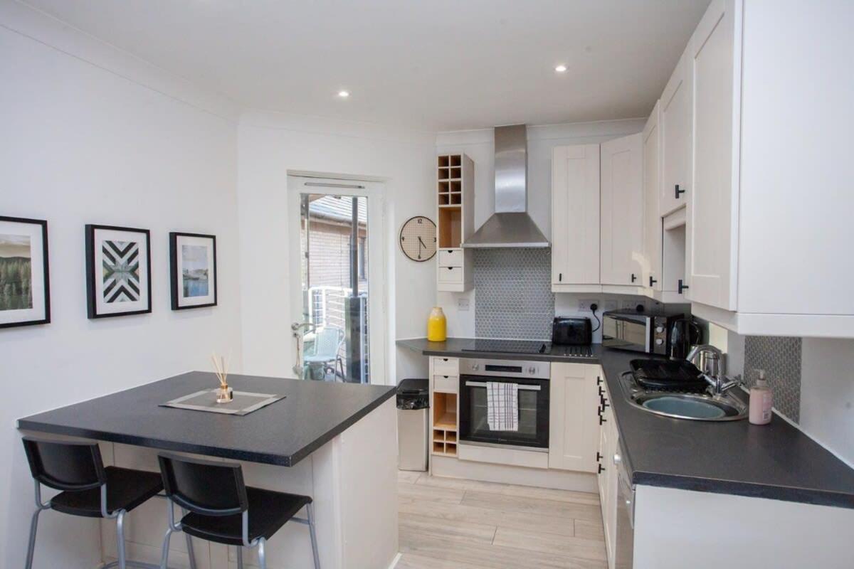 Bright Central Flat With Balcony And Free Parking Glasgow Ngoại thất bức ảnh