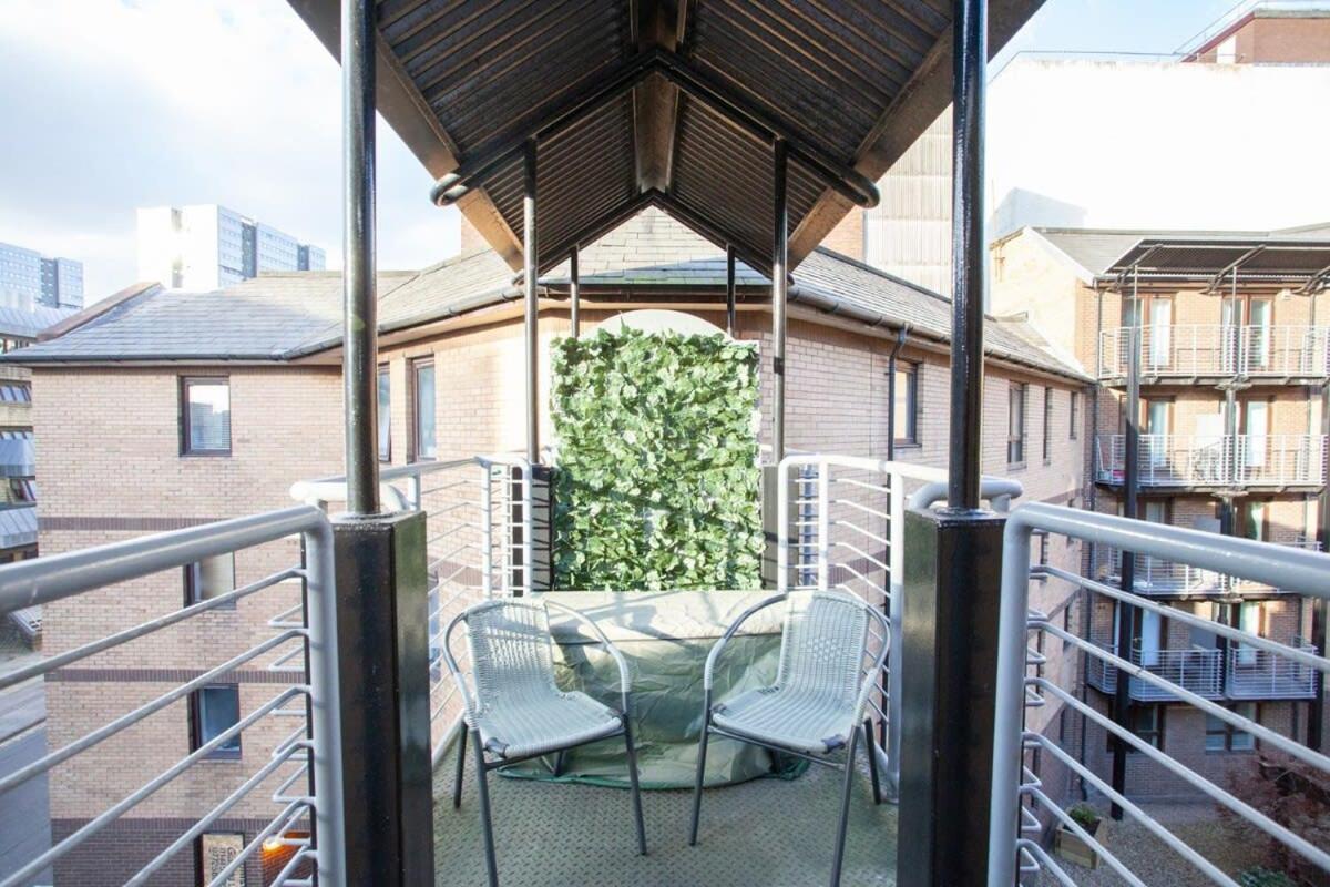 Bright Central Flat With Balcony And Free Parking Glasgow Ngoại thất bức ảnh