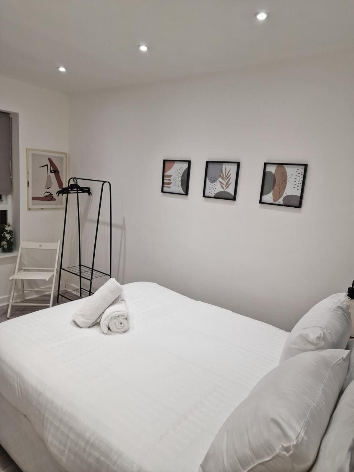 Bright Central Flat With Balcony And Free Parking Glasgow Ngoại thất bức ảnh